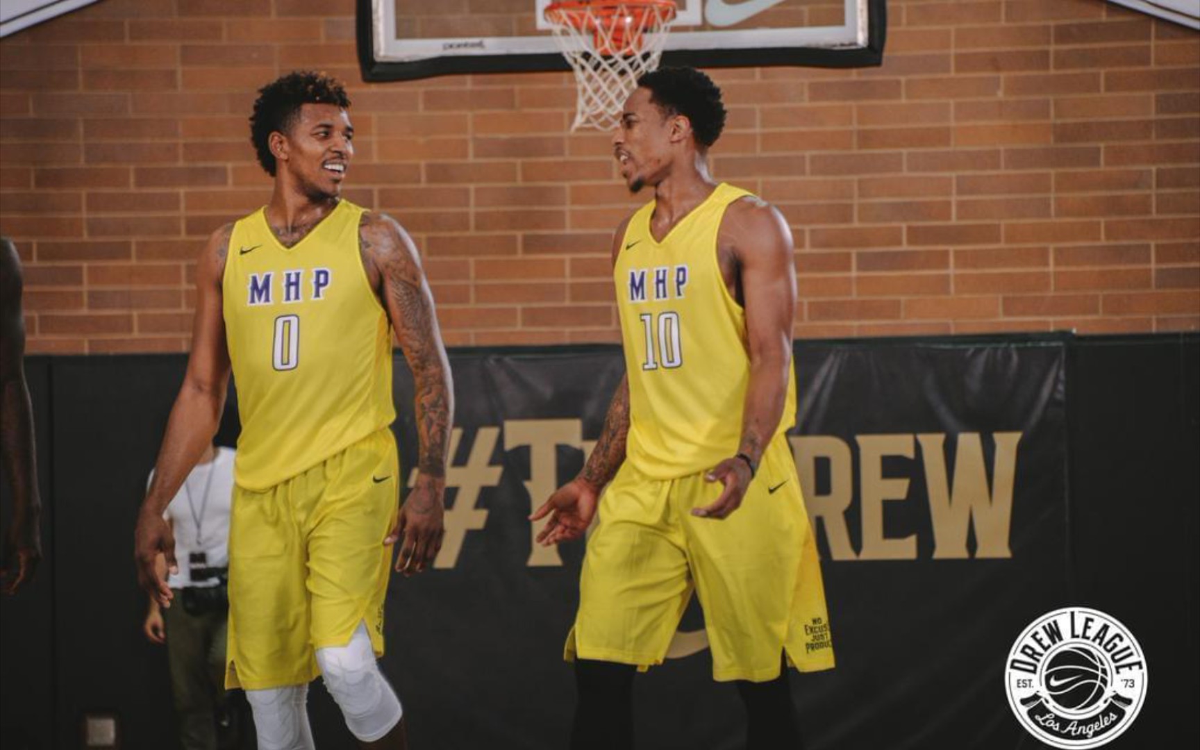 防守中保持 防守中保持